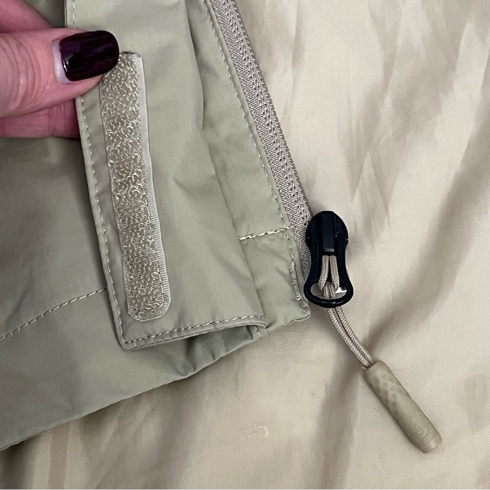 The North Face Plus Resolve Parka II - Picture 8 of 8